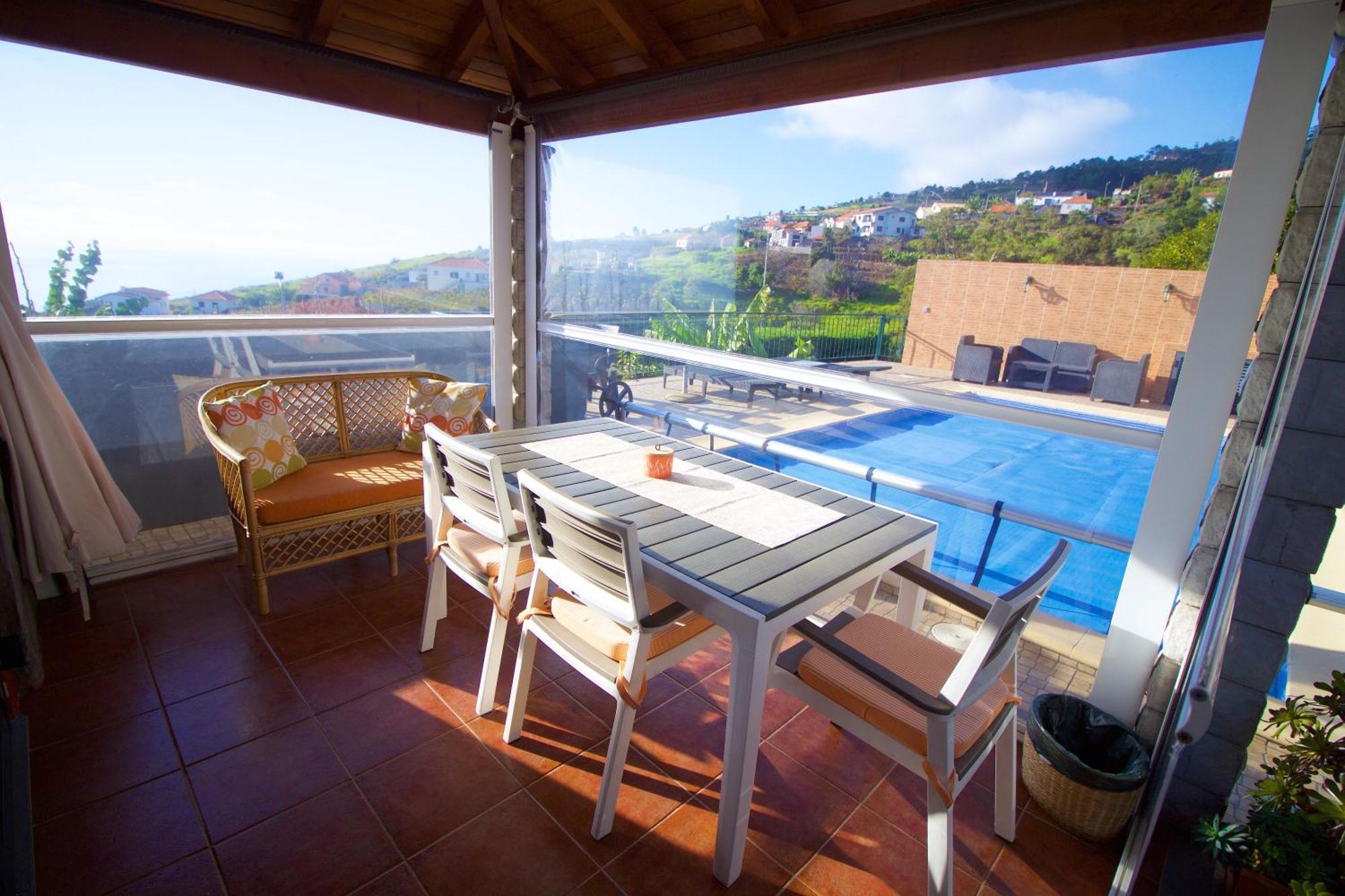 Casa Da Rainha Bungallow Estreito Da Calheta Екстериор снимка