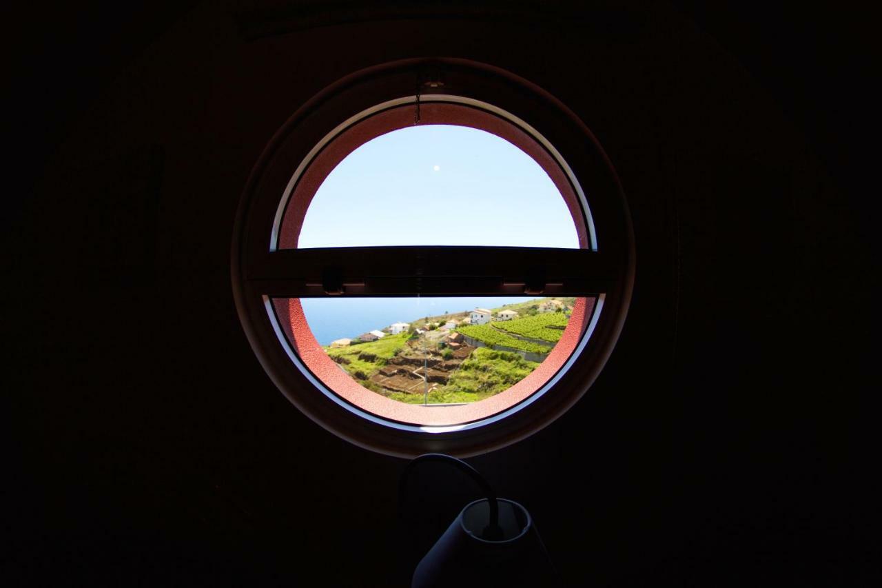Casa Da Rainha Bungallow Estreito Da Calheta Екстериор снимка